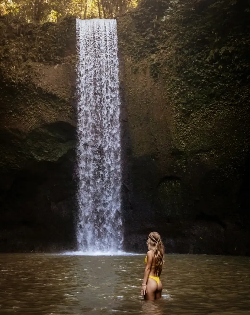 Explore tibumana waterfall with Bali Car rental